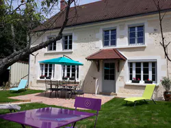 Façade du gîte La Léontine