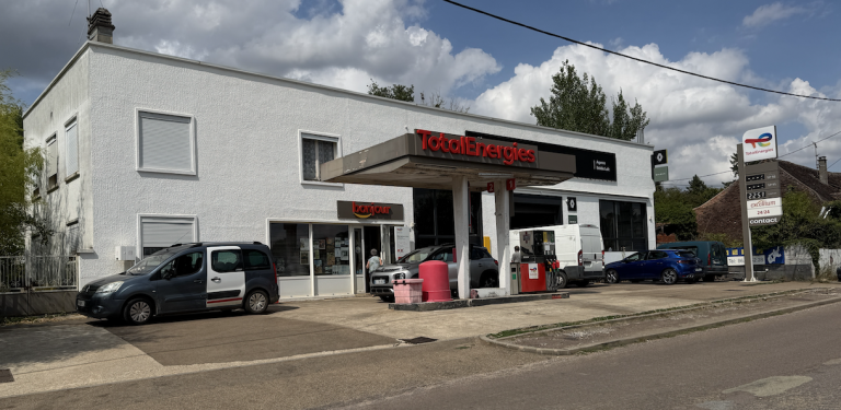 Essence Total Energie – Saint-Sauveur-en-Puisaye Essence Total Energie – Saint-Sauveur-en-Puisaye