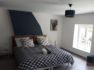 Chambre de l'étage - Gîte - La Léontine Chambre de l'étage - Gîte - La Léontine