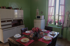 Cuisine du gîte - Maison Vintage "chez Nine" Cuisine du gîte - Maison Vintage "chez Nine"