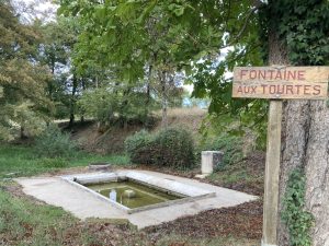 Fontaine aux Tourtes 1 300x225